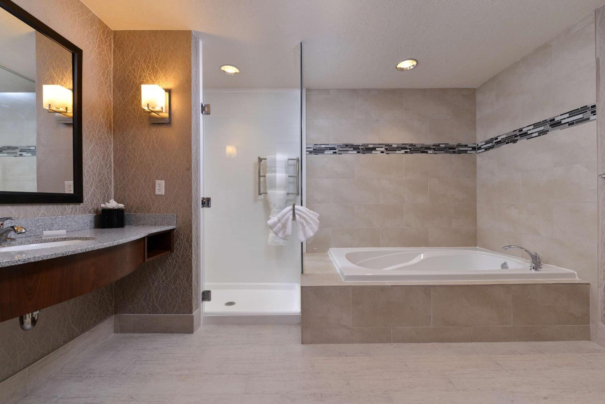 Hilton Garden Inn Hobbs Bagian luar foto